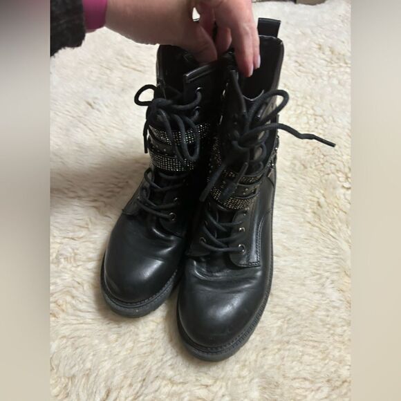 Rock and Candy Hensley Black Boots with Rhinestone Detail size 8 - Picture 4 of 10